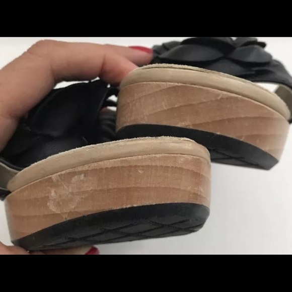 Authentic Chanel Black Camelia Clogs size 36/6 wow - Picture 8 of 8